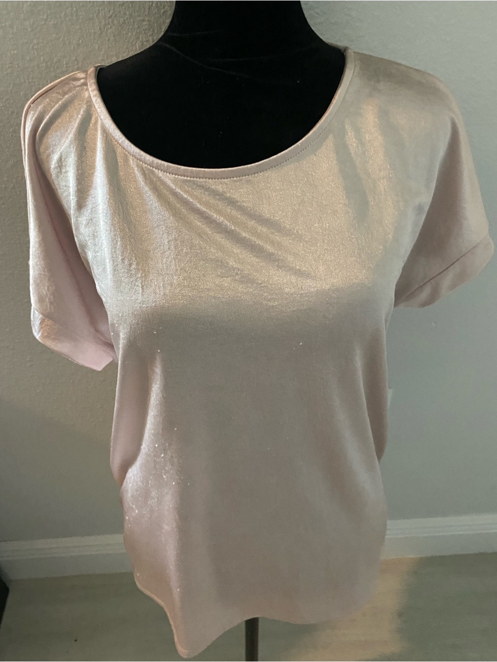 Chelsea & Violet Metallic Light Pink Scoop Neck Short Sleeve Top
